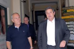 Λύση αναγκης για τον Δημαρά η συνεργασία με τον Καμμένο!