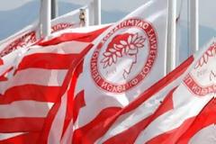 Συλλυπητήρια ανακοίνωση για τον θάνατο του Δημήτρη Μητροπάνου εξέδωσε η ΠΑΕ Ολυμπιακός.