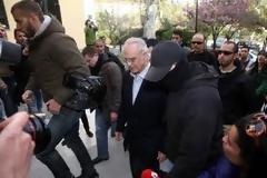 Τα ψέματα πρέπει να τελειώσουν, υποστηρίζει αναγνώστης