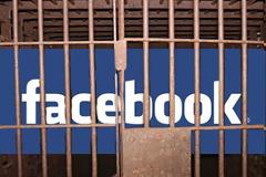 Αποζημίωση από το facebook ζητά Γάλλος χρήστης