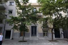 ΔΙΑΧΕΙΡΙΣΤΗΣ ΤΗΣ ΠΕΡΙΟΥΣΙΑΣ ΜΑΣ ΗΤΑΝ Ο ΑΚΗΣ, ΛΕΕΙ Η ΣΥΖΥΓΟΣ ΤΟΥ