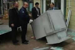 Διέλυσαν ΑΤΜ μπροστά στα μάτια των αστυνομικών