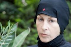 Έφη Σαρρή:«Ο Λαζόπουλος με έκανε να κλειστώ σε μοναστήρι»