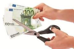 Κομισιόν: Μαχαίρι 15% στους μισθούς του ιδιωτικού τομέα εντός 2ετίας!