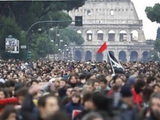 Φωτογραφία για Διαδήλωση για τις αυτοκτονίες που σχετίζονται με την οικονομική κρίση