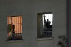 Δεκάδες μετανάστες «φιλοξενούνται»  Η κράτηση συνεχίζεται και μετά την έκτιση της ποινής στις ελληνικές φυλακές