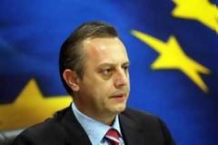 Μπέζας: Μετ’ εμποδίων η προεκλογική του εκστρατεία