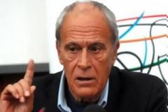 «Γιάννης Δημαράς… πιστός υπηρέτης του πολιτικού κατεστημένου»