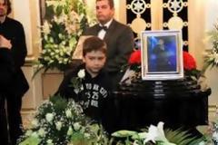 Η Ελλάδα αποχαιρέτησε τον μεγάλο της ερμηνευτή