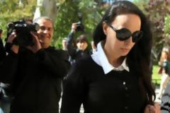 Έφαγε γιούχα η Βίκυ Σταμάτη στα δικαστήρια