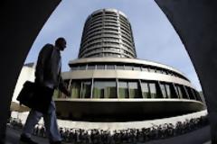 Reuters: Εκταμιεύθηκε η πρώτη δόση για την ανακεφαλαιοποίηση