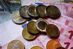 Η ΠΟΒΕΚ αντιτίθεται στην πρόταση αύξηση κατώτατου μισθού