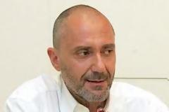Αναγνώστης αντιδρά για τις δηλώσεις Βαλλιανάτου