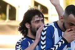«ΦΟΡΑΜΕ ΤΑ ΜΠΛΕ ΚΑΙ ΠΑΜΕ ΟΑΚΑ» ...ΤΟ ΜΟΤΟ ΤΟΥ ΑΤΡΟΜΗΤΟΥ ΕΝΟΨΕΙ ΟΛΥΜΠΙΑΚΟΥ