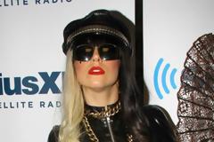 H… οικονόμα Lady Gaga