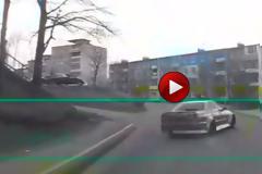 FAIL VIDEO: Οδηγός ενός Nissan Skyline πήγε να το παίξει έξυπνος!
