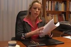 ΜΗΝΥΣΗ ΚΡΗΤΙΚΟΠΟΥΛΟΥ ΓΙΑ ΕΣΧΑΤΗ ΠΡΟΔΟΣΙΑ ΚΑΤΑ ΚΥΒΕΡΝΗΣΕΩΣ ΠΑΠΑΝΔΡΕΟΥ (BINTEO)