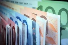 Επιασε το στόχο τριμήνου το έλλειμμα