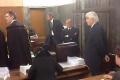 Μπερλουσκόνι: Οι κοπέλες ήταν χορεύτριες σε διαγωνισμό