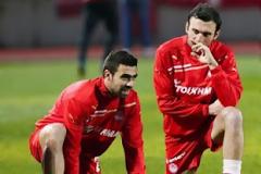 ΑΦΗΝΕΙ ΕΚΤΟΣ ΤΟΥΣ «ΚΙΤΡΙΝΙΣΜΕΝΟΥΣ» Ο ΒΑΛΒΕΡΔΕ...