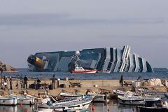 Ανασταίνεται το Costa Concordia