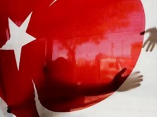 Φωτογραφία για Τουρκία: Προφυλάκιση οκτώ υπόπτων για πραξικόπημα