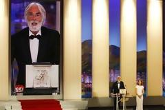 Λάμψη αστέρων στις Κάννες