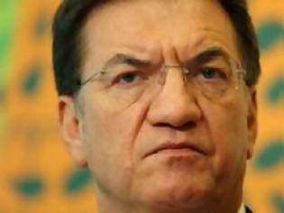 Φωτογραφία για Το βίντεο της επίθεσης στον Πέτρο Ευθυμίου [ΒΙΝΤΕΟ]