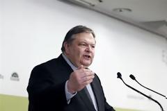 «Οι αντιμνημονιακοί εγγυώνται μισθούς και συντάξεις τον Ιούνιο;» αναρωτιέται ο Ευ.Βενιζέλος