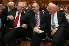 Η τρόικα μπλοκάρει την ανακεφαλαιοποίηση