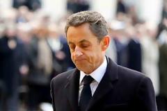 Αποχαιρετά ήδη τον Σαρκοζί ο ευρωπαϊκός Τύπος...