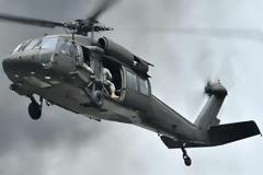 Ελικόπτερα blackhawk: Τα απέρριψαν ως καινούργια, τα ζητούν ως μεταχειρισμένα!