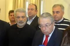 Κακοστημένο θέατρο οι συναντήσεις Μπαμπινιώτη με ΟΛΜΕ, ΔΟΕ, ΟΙΕΛΕ