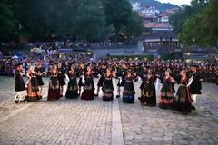 Για βουλευτική έδρα στα Τρίκαλα.. πήραν το αντάμωμα των Βλάχων απ' το Μέτσοβο