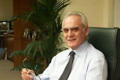 Το ΠΑΚ, το ΠΑΣΟΚ, η ματαιοδοξία και ο Άκης