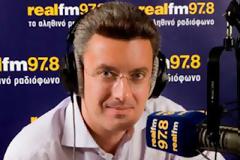 Επίθεση του Νίκου Χατζηνικολάου σε δημοσιογράφους του MEGA