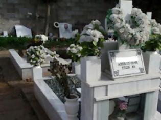 Φωτογραφία για Απίστευτα πράγματα στην Πάτρα...Έθαψαν γυναίκα σε λάθος... τάφο!