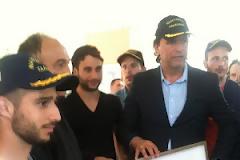 ΑΠΟΘΕΩΘΗΚΑΝ ΟΙ ΕΡΥΘΡΟΛΕΥΚΟΙ ΣΤΟ ΠΟΛΕΜΙΚΟ ΝΑΥΤΙΚΟ *ΒΙΝΤΕΟ*