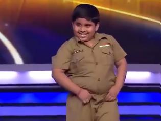 Φωτογραφία για Οχτάχρονος χορευτής έκλεψε τις εντυπώσεις στο «Ινδία έχεις Ταλέντο» - Θα μείνετε με το στόμα ανοιχτό… [video]
