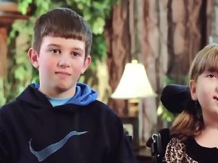 Φωτογραφία για Συγκινεί η αγάπη ενός 10χρονου για την άρρωστη αδελφή του [video]
