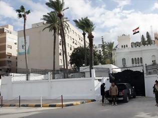 Φωτογραφία για Λιβύη: Απέσυρε η Αίγυπτος το διπλωματικό της προσωπικό