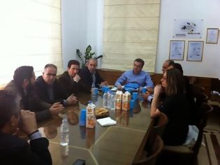 Φωτογραφία για Τα Εργατικά Κέντρα και οι ξενοδοχοϋπάλληλοι της Κρήτης συναντήθηκαν με τον Περιφερειάρχη ενόψει της νέας τουριστικής περιόδου