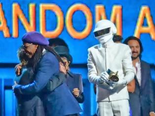 Φωτογραφία για Νικητές των Grammy οι Daft Punk