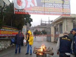 Φωτογραφία για Aποκλεισμένη από το πρωί η είσοδος των εγκαταστάσεων του ΑΔΜΗΕ στη Θεσσαλονίκη