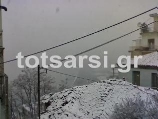 Φωτογραφία για Καστοριά: Χιονίζει ασταμάτητα από το μεσημέρι