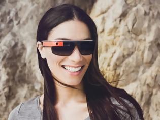 Φωτογραφία για Google Glass και γυαλιά μυωπίας μαζί σε τέσσερα κλασικά σχέδια [video]