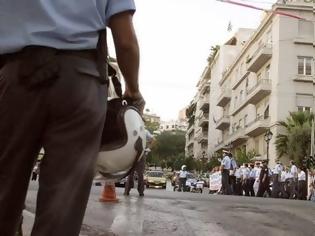 Φωτογραφία για Αλλαγές στις Ένοπλες Δυνάμεις: Πόσα θα πάρουν πίσω οι ένστολοι μετά από τη δικαίωση τους από το ΣτΕ