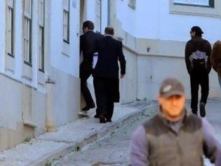 Φωτογραφία για Εντοπίστηκαν οι απαγωγείς της μικρής Μαντλίν; - Για συλλήψεις έχουν μεταβεί στην Πορτογαλία αξιωματικοί της Σκότλαντ Γιαρντ