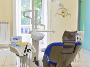 Φωτογραφία για Εκτός Πρωτοβάθμιας οι Οδοντίατροι, με το ν/σ του Άδωνι