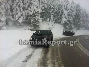 Φωτογραφία για Λαμία: Με αλυσίδες για Καρπενήσι - Χιόνισε και στη δυτική Φθιώτιδα